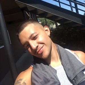 Meet your Posher, Josiah